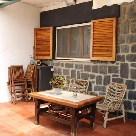 Apartman Bouganville House
